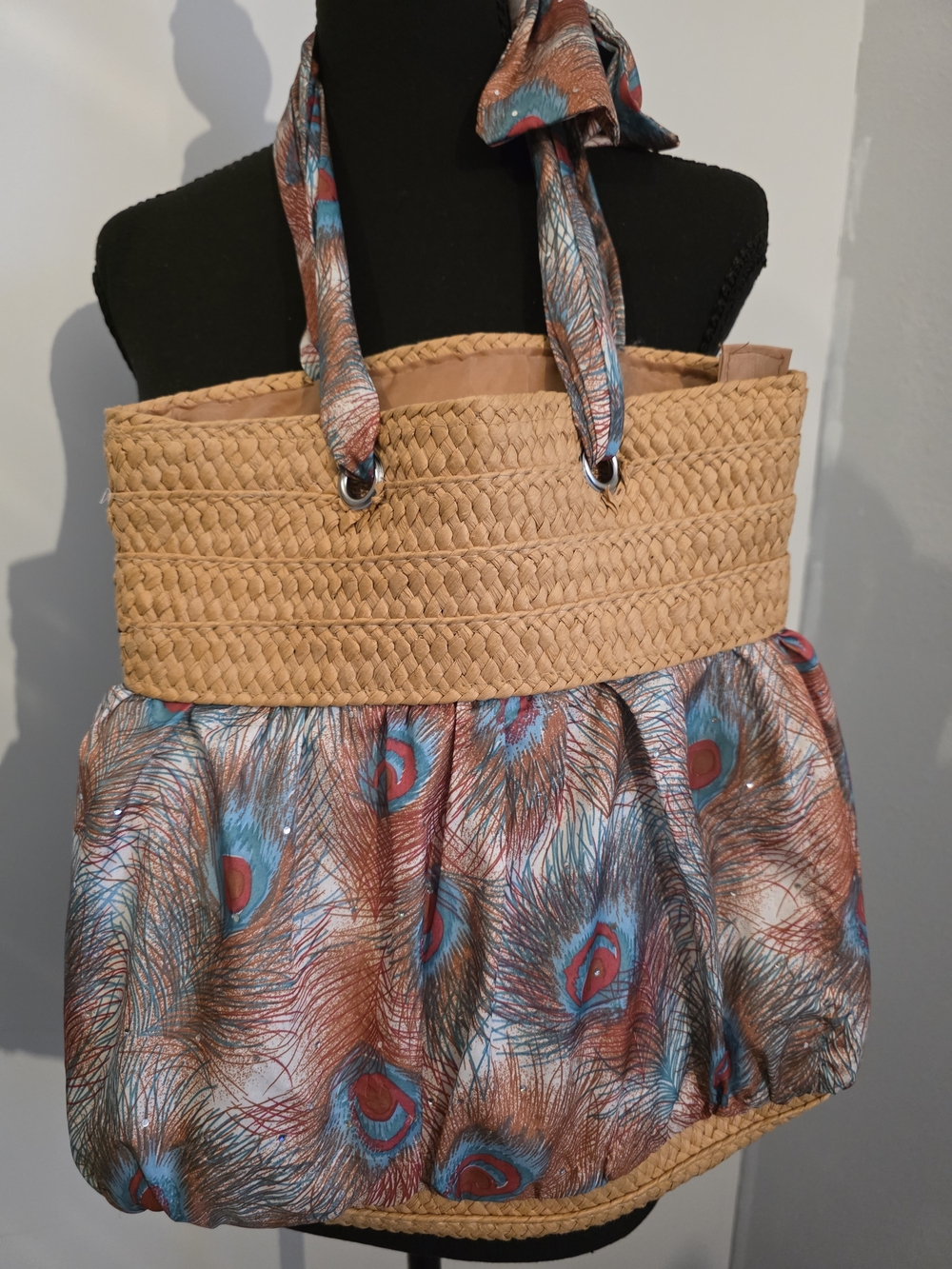 India Boutique Boho Lightweight Shoulder Bag Peacock Tan Color Woven Straw Strap
